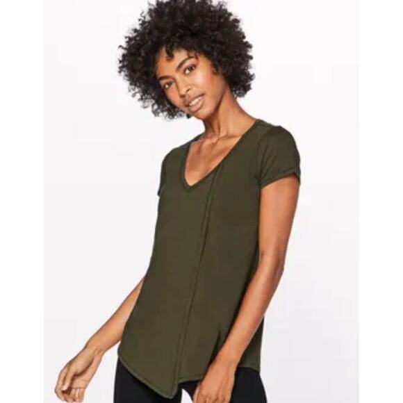 Lululemon Knot A Problem Tee 6 Green Short Sleeve V-Neck Activewear - Picture 2 of 8